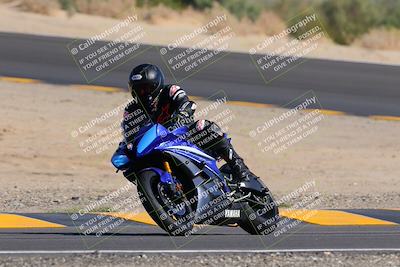 media/Oct-08-2022-SoCal Trackdays (Sat) [[1fc3beec89]]/Turn 10 (945am)/